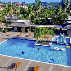 Pineapple Village 3800