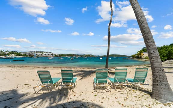Bay La Vie (Anch 207)