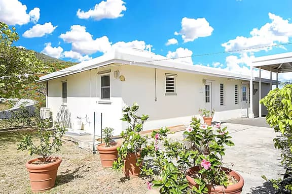 Isla Vista Estate - Studio